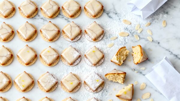 Estuche mazapán La Logroñesa - Formato ideal para regalo navideño ¡Envuelto individualmente!